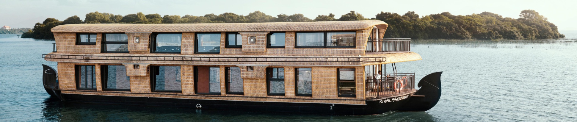 Couple Houseboat Alleppey