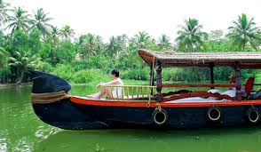 TRADITIONAL SHIKARA RIDE - Image 5