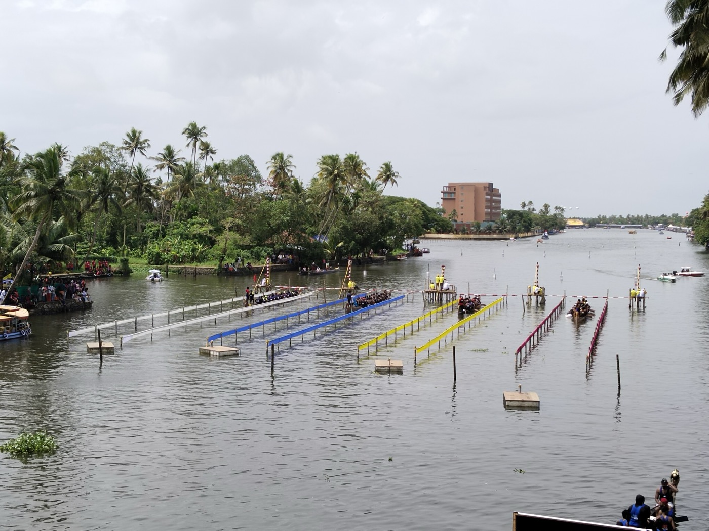 Thunder on Punnamada Lake: How to Book Your Private Houseboat Deck for NTBR 2026