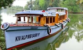 MOTOR BOAT EXCURSIONS - Image 1